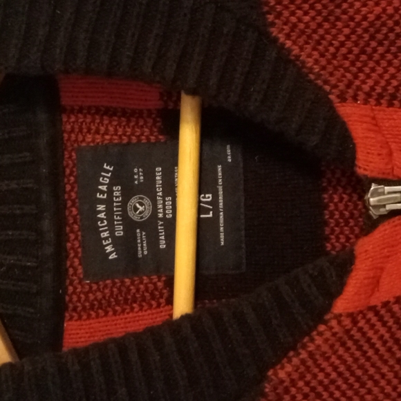 American Eagle sweater - Picture 2 of 4